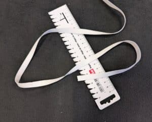 Pesukumm valge laiusega 10mm (Woven)
